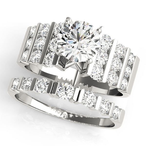 Fingerlime Multirow Engagement Ring - On Set